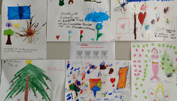gemalte Wunschzettel der Kinder | © Nadia Andreae